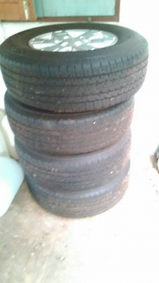 ขายยางพร้อมแม็ค หรือแยกก็ได้ครับ 245/70 R16 Firestone 0315/ล้อแม็ค ขอบ 16 FORD ขายยางพร้อมแม็ค หรือแยกก็ได้ครับ 245/70 R16 Firestone 0315/ล้อแม็ค ขอบ 16 FORD