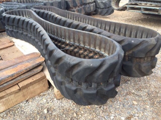 ขายแทรคยาง ใช้กับ รถขุด HITACHI EX30 นำเข้าจากญี่ปุ่น ติดต่อ 081-2990958/089-8368497 (เจ้าของขายเอง) ขายแทรคยาง ใช้กับ รถขุด HITACHI EX30 นำเข้าจากญี่ปุ่น ติดต่อ 081-2990958/089-8368497 (เจ้าของขายเอง)