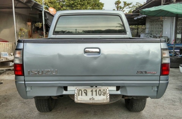 Isuzu cab4 LS 4WD turbo 2001 ถูกสุดๆ Isuzu cab4 LS 4WD turbo 2001 ถูกสุดๆ