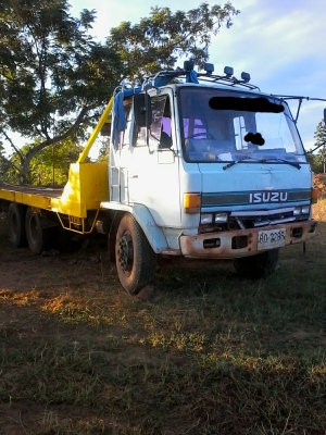 ขายสิบล้อ เทรลเลอร์ ISUZU 2เพลาใหญ่หมวกเจ็ก เครื่อง175 แรงม้า คัชชีสวย หางใหญ่มาตราฐาน  ยางดีทั้งสิบเส้น พ่วงมาลัยเพาเวอร์ เบรคกึ่งทริฟฟี่ เอกสารสัญญาซื้อขาย