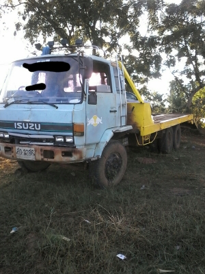 ขายสิบล้อ เทรลเลอร์ ISUZU 2เพลาใหญ่หมวกเจ็ก เครื่อง175 แรงม้า คัชชีสวย หางใหญ่มาตราฐาน  ยางดีทั้งสิบเส้น พ่วงมาลัยเพาเวอร์ เบรคกึ่งทริฟฟี่ เอกสารสัญญาซื้อขาย