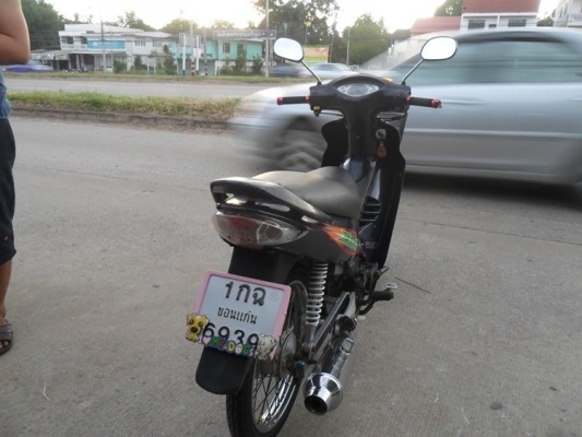 ซูซูกิ เบส125cc ปี46 ขายตามภาพเอกสารครบเครื่องดีภาษีไม่ขาด