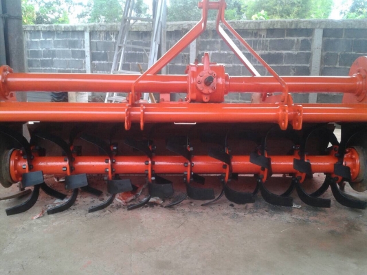 ==>โรตารี่ตราช้างขนาด 1.8 เมตร เปลี่ยนใบใหม่ 7 มิลล