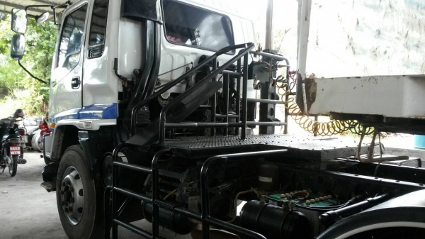 หัวลาก320พร้อมหางสามเพลา