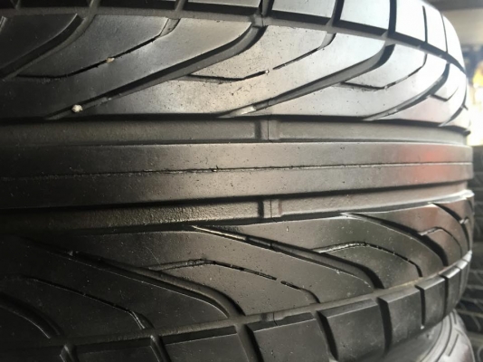 ขายยาง DUNLOP DIREZZA DZ101 215-40-18 ปี12 มีปะ1เส้น ชุดละ 4,900 บาท