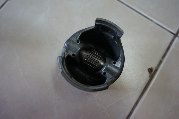 ลูกสูบเจ็ทยามาฮ่า 85มมสลัก20มม ลดอีก 2000 บาท ด่วนๆ