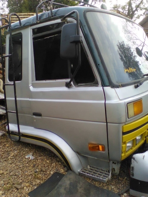 นิสสันยูดี430  NissanUD430