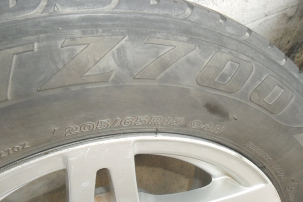 ล้อแม็ก 15นิ้ว 6รู พร้อมยาง สวยๆ 1 คู่ ราคา 2700 บาท ล้อแม็ก 15นิ้ว 6รู พร้อมยาง สวยๆ 1 คู่ ราคา 2700 บาท