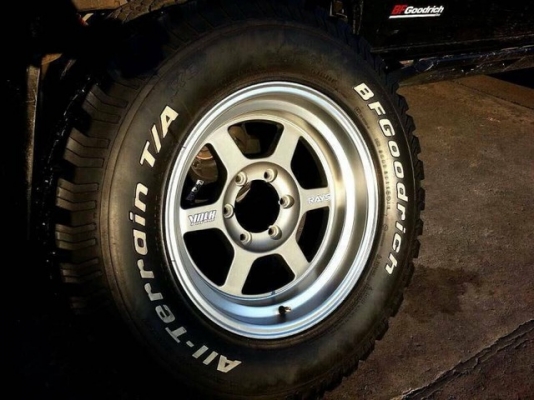 ขายล้อใหม่  TE 37V  8 x 17  ET ลบ 15 สวยๆ เชิญครับ