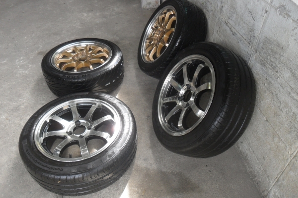 ล้อแม็ก 15นิ้ว 4รู พร้อมยาง สวยๆ 4 ล้อ ราคา 4900 บาท