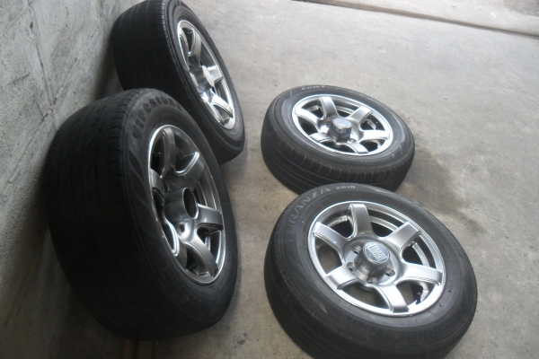 ล้อแม็ก 14นิ้ว 5รู114 พร้อมยาง สวยๆ 4 ล้อ ลดราคาเหลือ 3900 บาท