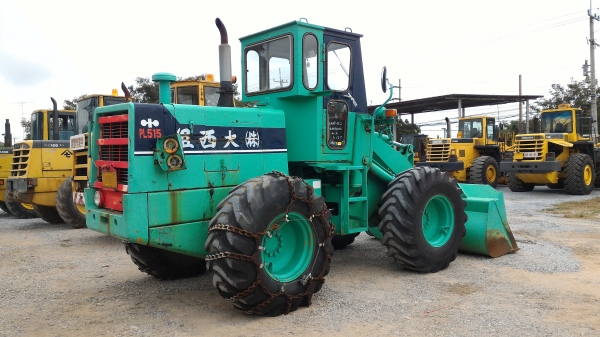 ถึงไทยแล้วจ้า KOMATSU 515-2 เครื่อง komatsu สภาพเดิมๆ สวย พร้อมใช้งาน นำเข้าจากญี่ปุ่น โทร.090-986-2521 อ๊อบ