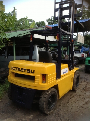 +++ ขายโฟล์คลิฟท์ KOMATSU FD35-5 ขนาด 3.5 ตัน เครื่องยนต์ดีเซล เสา 3 เมตร เกียร์ธรรมดา งา 1,070 มม. ยางตันครับ +++ ขายโฟล์คลิฟท์ KOMATSU FD35-5 ขนาด 3.5 ตัน เครื่องยนต์ดีเซล เสา 3 เมตร เกียร์ธรรมดา งา 1,070 มม. ยางตันครับ