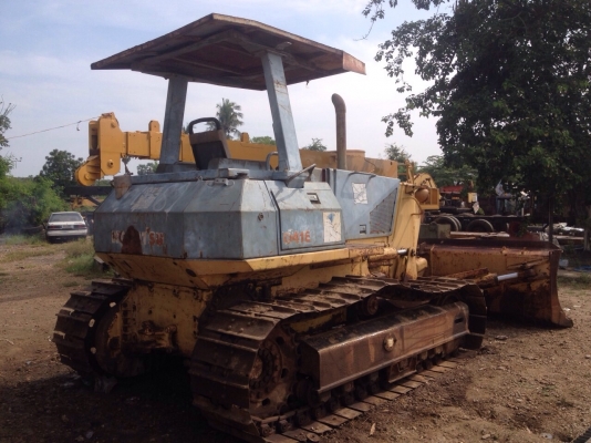 ขายรถแทรคเตอร์ KOMATSU D41E-6 เครื่องคอมมิ้น 6 สูบ โซ่ดี แผ่นสวย บูทกลม เอกสารสัญญาซื้อขาย
