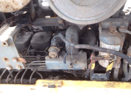 ขายรถแทรคเตอร์ KOMATSU D41E-6 เครื่องคอมมิ้น 6 สูบ โซ่ดี แผ่นสวย บูทกลม เอกสารสัญญาซื้อขาย