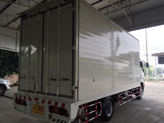 ขายHINO.Euro3.ซี่รี่ย์500. FC9JJLA เครื่องคอมมอนเรล.  175เเรงม้า.  เบรคจิ๊ฟฟี่ยาว 5.6เมตรตู้3บานปี2555(2012)สภาพสวยใครต้องการไม่ผิดหวังราคา990,000บาทจัดไฟเเนนได้ดูรถได้ที่เต็นท์รถ JJ.AUTOCAR 2 หลังวัดจันทราราม ติดถนนเพชรเกษมก.ม.ที่68.5 ฝั่งขาเข้านครปฐม-กร