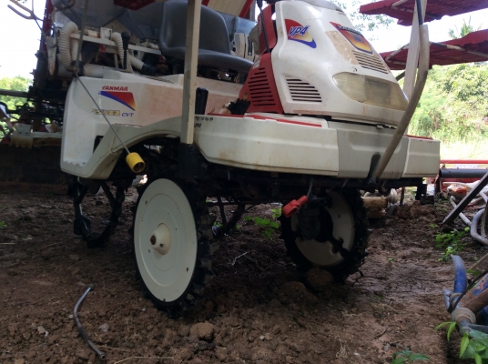 ขายรถดำนา yanmar vp4 รุ่นใหม่เก่านอก พร้อมใช้งาน ขายรถดำนา yanmar vp4 รุ่นใหม่เก่านอก พร้อมใช้งาน