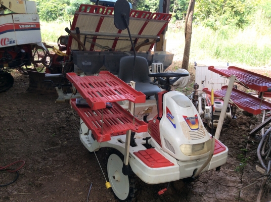 ขายรถดำนา yanmar vp4 รุ่นใหม่เก่านอก พร้อมใช้งาน