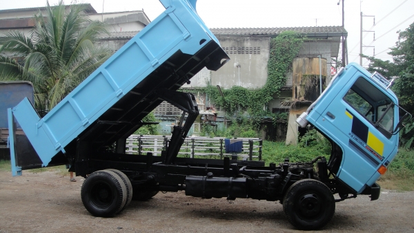 ISUZU NPR ดั๊ม5คิว เครื่อง115แรง เฟืองท้ายเอฟ แอร์ เพาเวอร์ ฟิล์ม รถพร้อมใช้ ราคาถูก