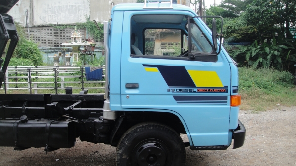 ISUZU NPR ดั๊ม5คิว เครื่อง115แรง เฟืองท้ายเอฟ แอร์ เพาเวอร์ ฟิล์ม รถพร้อมใช้ ราคาถูก