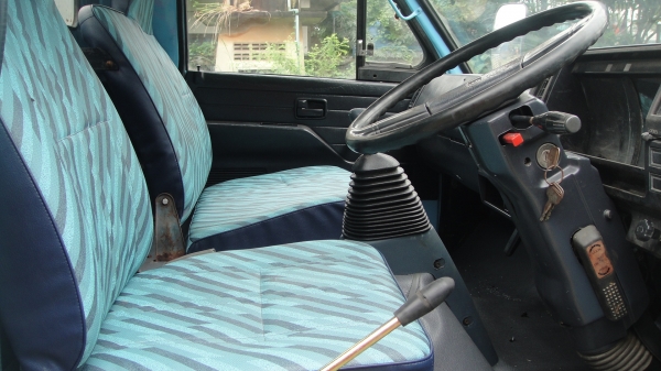 ISUZU NPR ดั๊ม5คิว เครื่อง115แรง เฟืองท้ายเอฟ แอร์ เพาเวอร์ ฟิล์ม รถพร้อมใช้ ราคาถูก