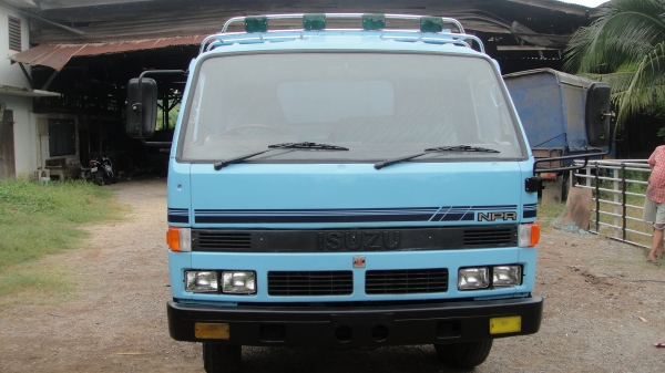 ISUZU NPR ดั๊ม5คิว เครื่อง115แรง เฟืองท้ายเอฟ แอร์ เพาเวอร์ ฟิล์ม รถพร้อมใช้ ราคาถูก