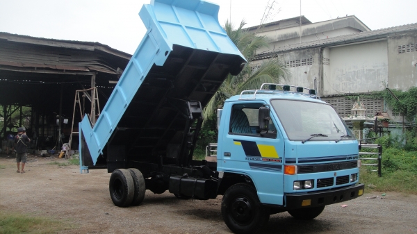 ISUZU NPR ดั๊ม5คิว เครื่อง115แรง เฟืองท้ายเอฟ แอร์ เพาเวอร์ ฟิล์ม รถพร้อมใช้ ราคาถูก