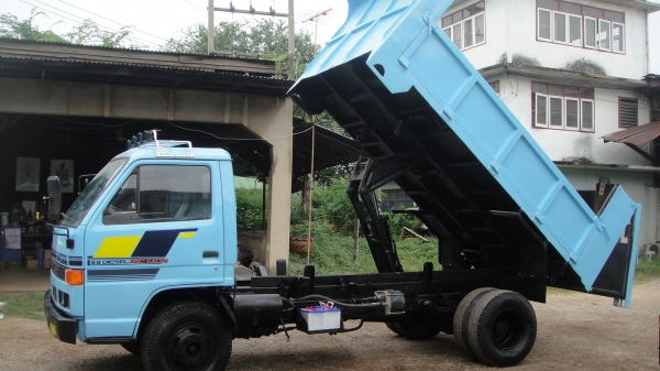 ISUZU NPR ดั๊ม5คิว เครื่อง115แรง เฟืองท้ายเอฟ แอร์ เพาเวอร์ ฟิล์ม รถพร้อมใช้ ราคาถูก