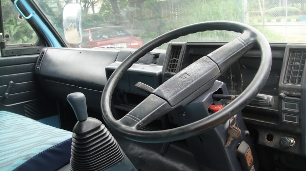 ISUZU NPR ดั๊ม5คิว เครื่อง115แรง เฟืองท้ายเอฟ แอร์ เพาเวอร์ ฟิล์ม รถพร้อมใช้ ราคาถูก