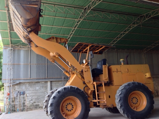 ขายรถตักล้อยางยี่ห้อ KOMATSU 510 เอกสารสัญญาซื้อขาย รถสวยสภาพดีไม่เคยทำสี(มีวีดีโอ ดูด้านใน)