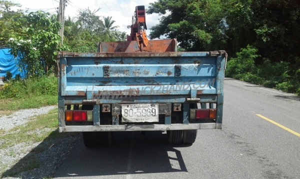 รถบรรทุกติดเครน ISUZU NKR เครนขนาด 2.5ตัน จดทะเบียน ปี 2536  เครื่อง 110 แรงม้า