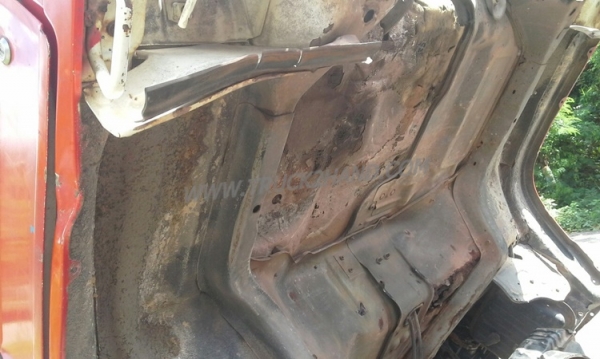 รถบรรทุกติดเครน ISUZU NKR เครนขนาด 2.5ตัน จดทะเบียน ปี 2536  เครื่อง 110 แรงม้า