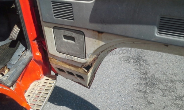 รถบรรทุกติดเครน ISUZU NKR เครนขนาด 2.5ตัน จดทะเบียน ปี 2536  เครื่อง 110 แรงม้า