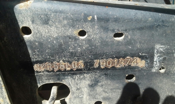 รถบรรทุกติดเครน ISUZU NKR เครนขนาด 2.5ตัน จดทะเบียน ปี 2536  เครื่อง 110 แรงม้า