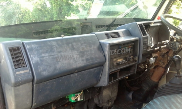 รถบรรทุกติดเครน ISUZU NKR เครนขนาด 2.5ตัน จดทะเบียน ปี 2536  เครื่อง 110 แรงม้า