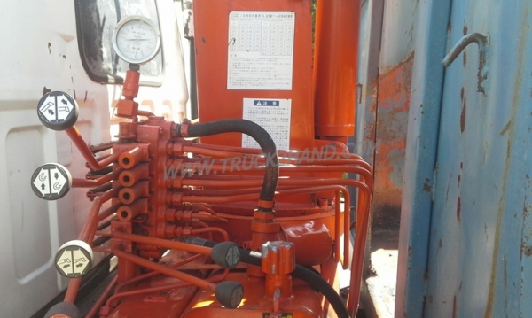 รถบรรทุกติดเครน ISUZU NKR เครนขนาด 2.5ตัน จดทะเบียน ปี 2536  เครื่อง 110 แรงม้า