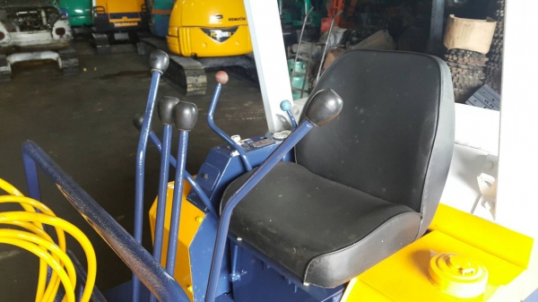 ขาย รถขุด KOMATSU รุ่น PC07 มือสองญี่ปุ่น แทร็กเหล็ก สลักแน่น ขึ้นรถปิคอัพได้ พร้อมใช้งาน มือถือ/LINE ID : 0818753444 ขาย รถขุด KOMATSU รุ่น PC07 มือสองญี่ปุ่น แทร็กเหล็ก สลักแน่น ขึ้นรถปิคอัพได้ พร้อมใช้งาน มือถือ/LINE ID : 0818753444