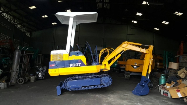 ขาย รถขุด KOMATSU รุ่น PC07 มือสองญี่ปุ่น แทร็กเหล็ก สลักแน่น ขึ้นรถปิคอัพได้ พร้อมใช้งาน มือถือ/LINE ID : 0818753444 ขาย รถขุด KOMATSU รุ่น PC07 มือสองญี่ปุ่น แทร็กเหล็ก สลักแน่น ขึ้นรถปิคอัพได้ พร้อมใช้งาน มือถือ/LINE ID : 0818753444