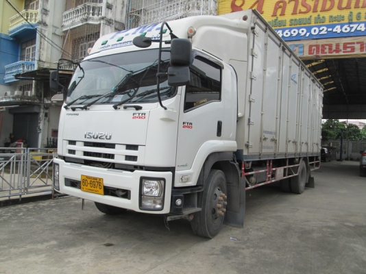 รถบรรทุก 6 ล้อ ISUZU FTR 240