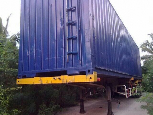 ตู้คอนเทนเนอร์พร้อมหาง สภาพสวย