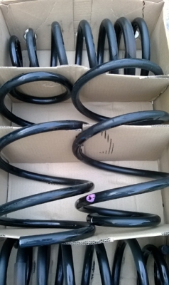 สปริงเดิมถอดจากรถป้ายแดง Hyundai H1 ยังไม่ได้ลงพื้นถนน