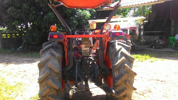 ขายรถไถ KUBOTA L4508Di สภาพดีเดิมๆพร้อมใช้งาน อุปกรณ์ครบ 3 ชิ้นมีพร้อมดันหน้า ผานพรวนและ โรตารี่