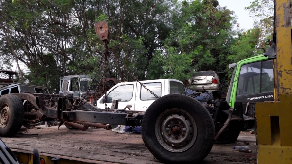 หัวเก๋ง NISSAN FRONTIER+แชสซีบิ๊กเอ็ม + QD 32 ฟรอนเทีย 4 ประตู จากญี่ปุ่น หัวเก๋ง NISSAN FRONTIER+แชสซีบิ๊กเอ็ม + QD 32 ฟรอนเทีย 4 ประตู จากญี่ปุ่น