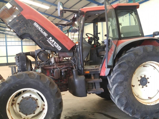 FORD New Holland tm135