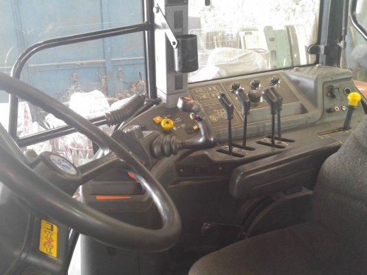 FORD New Holland tm135