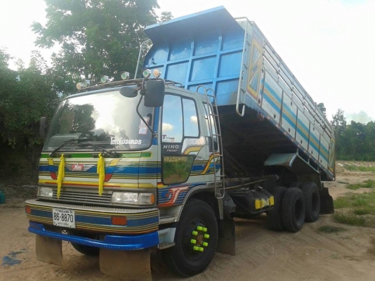 ขายดั้ม2เพลา FM3H เครื่อง195แรง พ.เพาเวอร์ เบรกทิฟฟี่ ภายในสวย แอร์เย็น สภาพพร้อมใช้งาน เอกสารพร้อมโอน สนใจโทร 090-8588220คุณนะ 093-3258446คุณบิว หรือเข้าดูสินค้าอื่นๆได้ที่ www.truck.in.th/498 หรือเพจFacebook ณรงค์ ซื้อขายรถมือสอง (เว็บไซต์ส่วนตัว) หรือF