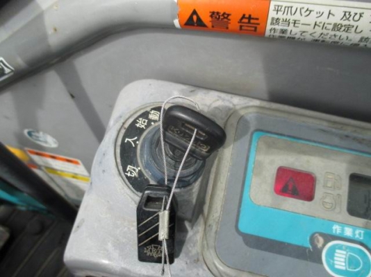 ขายรถขุด KUBOTA รุ่น: RX-303  เก่านอกแท้ 100\% มีเอกสารอินวอย