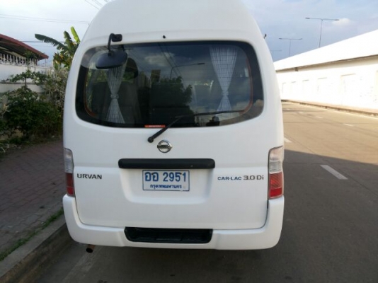 NISSAN URVAN 04 มือ1 ออกห้าง ใช้มา 6 หมื่นกิโล แท้ๆ สวยๆเดิมๆ เครื่องดีเซลเดิมแน่นๆ รถเดิมบางทั้งคัน แอร์เย็นพร้อมหน้าหลัง ช่วงล่างสมบรูณ์  พร้อมใช้งาน