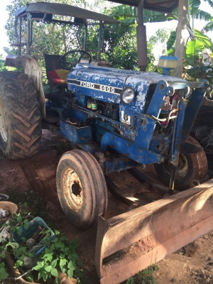 ขาย FORD. 77. T-1. อุปกร2ชิ้น  ใบดัน ผาน 7 พร้อมใช้สุดๆ