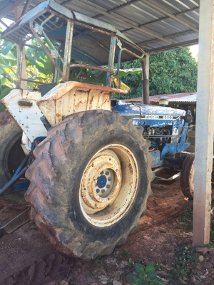 ขาย FORD. 77. T-1. อุปกร2ชิ้น  ใบดัน ผาน 7 พร้อมใช้สุดๆ